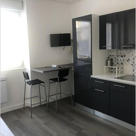 Apartament Yannadal/Studio Cosy Avec Vraie Cuisine A Recouvrance/ Proche Tram/Bus Et Proximite Avec L'Arsenal Brest Zewnętrze zdjęcie